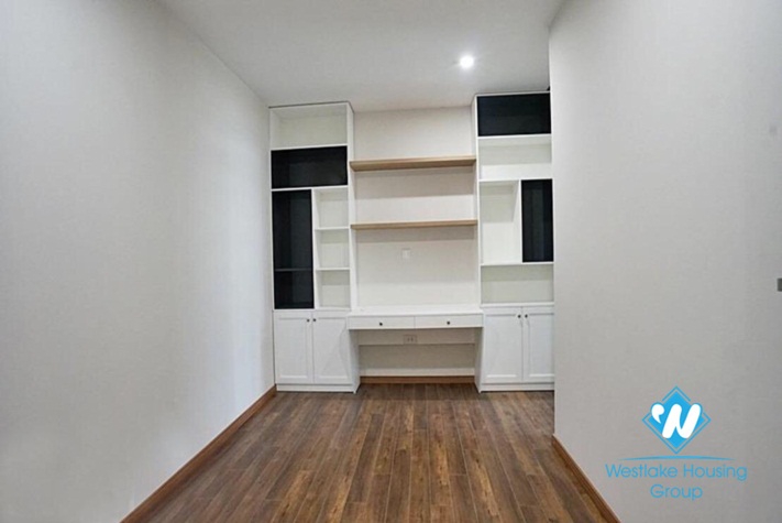 Charming apartment with 3 bedrooms for rent in L Building Ciputra